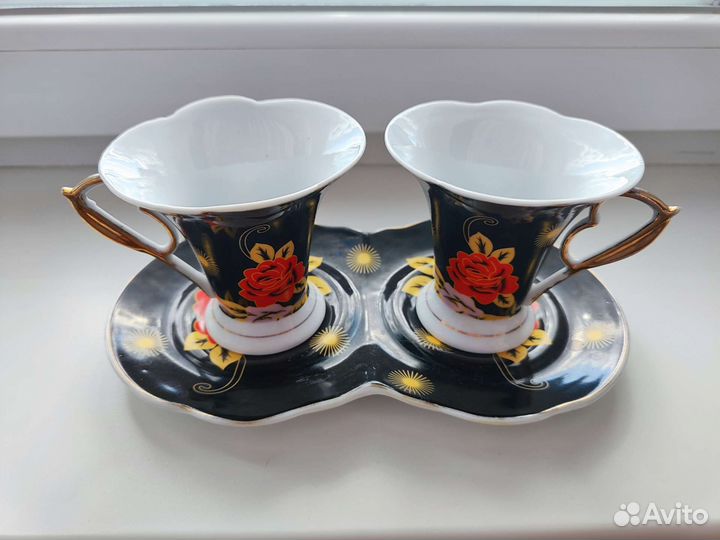 Чашки с блюдцем