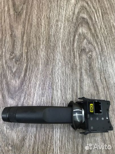 Переключатель поворотов Opel Insignia