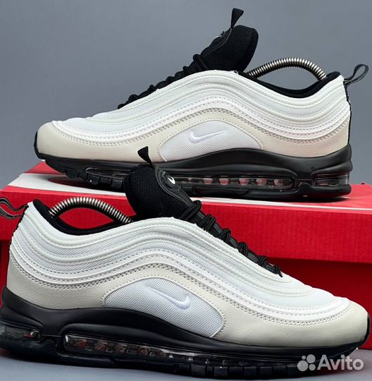 Светлые кроссовки Nike Air Max 97