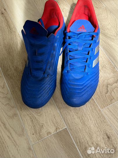 Кроссовки adidas