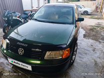 Volkswagen Passat 1.8 MT, 1996, 520 000 км, с пробегом, цена 215 899 руб.