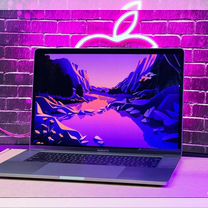 Macbook Pro 15 2018 i7 16 / 256 Space Grey