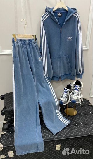 Спортивный костюм Balenciaga