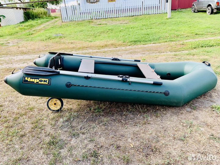 Лодка надувная двухместная под мотор Чирок 289К