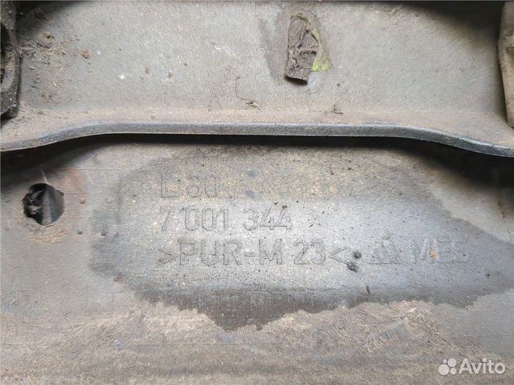 Брызговик Land Rover Range Rover 3 (LM), 2003