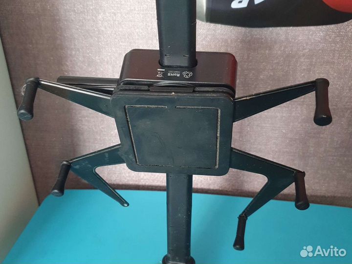 Держатель для планшета на присоске