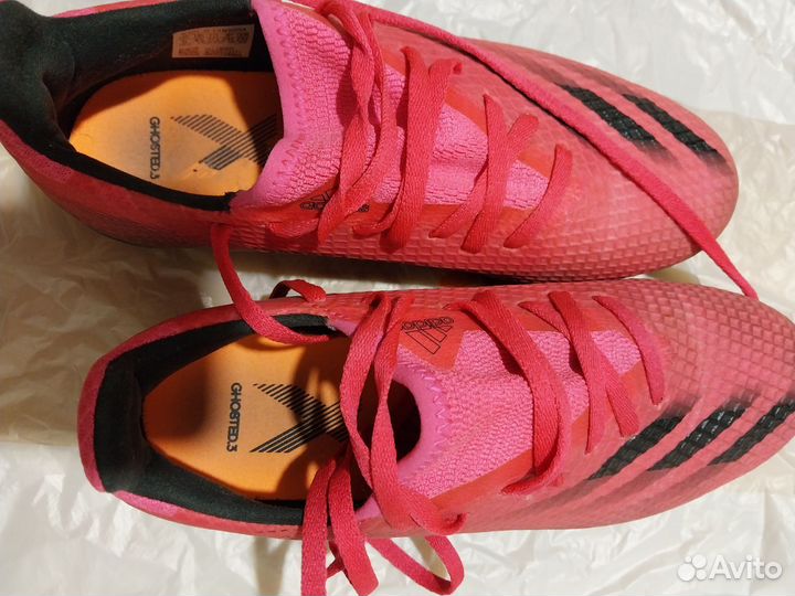 Футбольные бутсы adidas