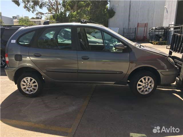 Разбор на запчасти Renault Scenic 1996-2002