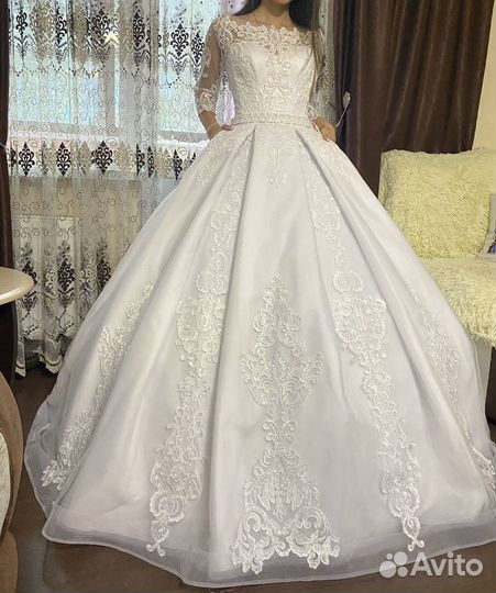 Свадебное платье