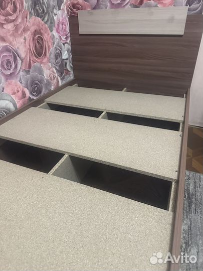 Кровать с матрасом бу