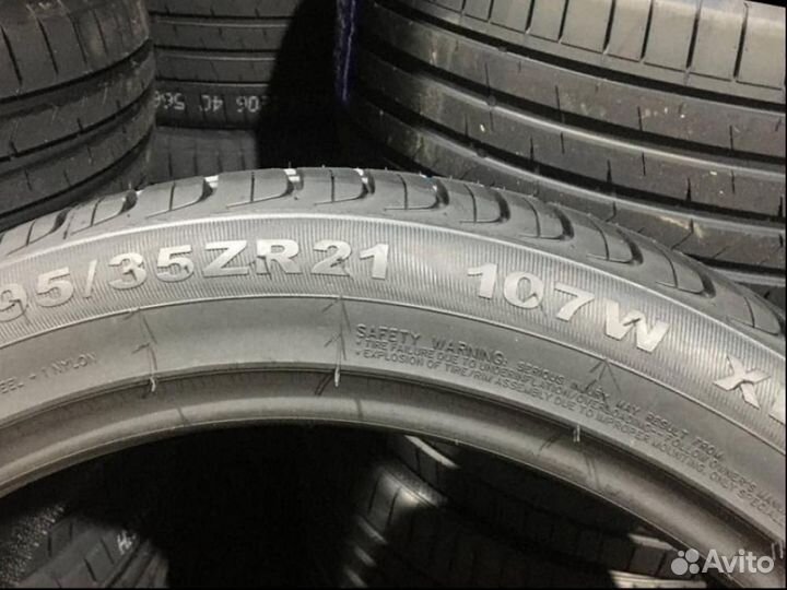 Compasal Sport Cross 295/35 R21 107W