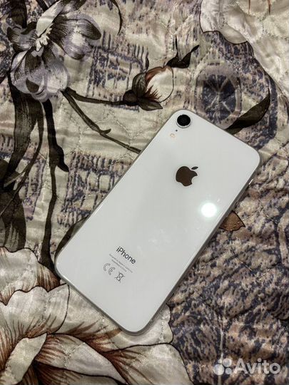 iPhone Xr, 64 ГБ