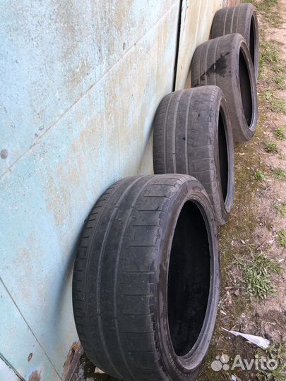 Pirelli P Zero Corsa 275/35 R20