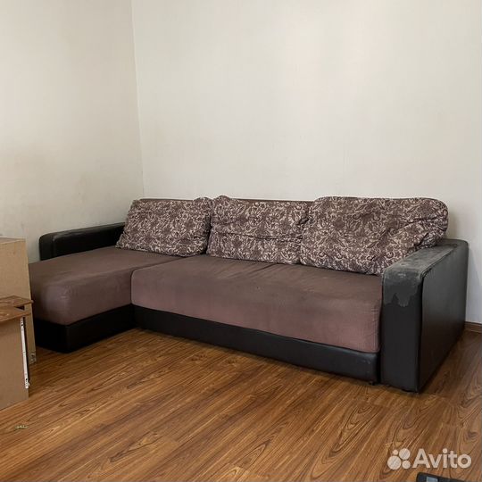 Угловой диван бу
