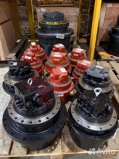 Редуктор хода Hitachi 9233688
