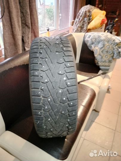 Pirelli Ice Zero 235/50 R18