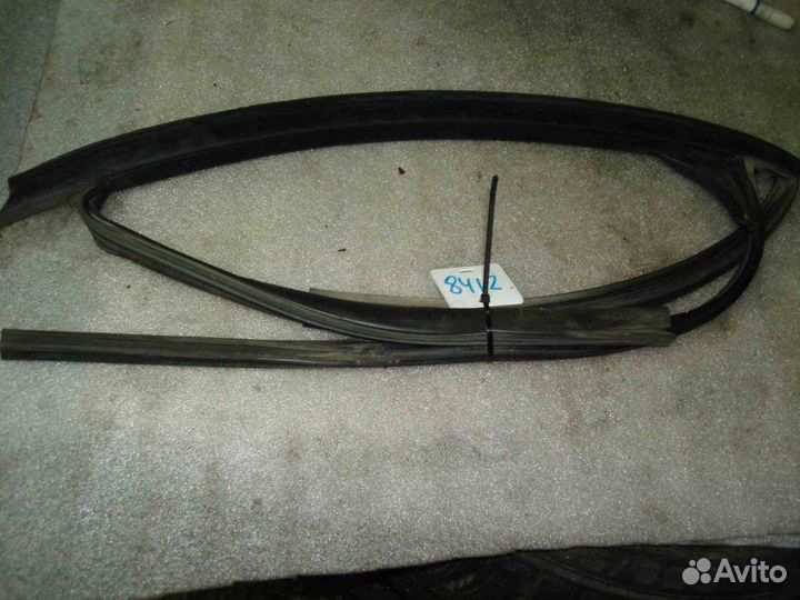 Уплотнитель Ford Focus II 2005-2008