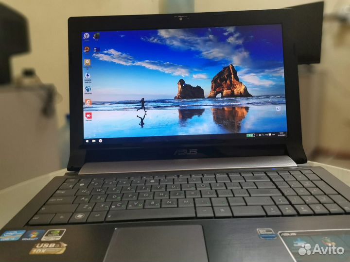 Ноутбук asus