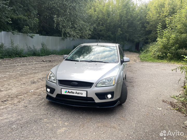 Ford Focus 2.0 МТ, 2006, 219 800 км