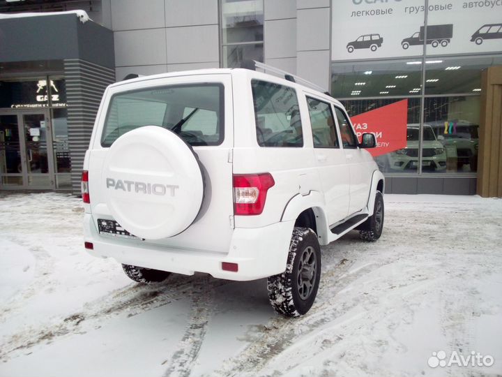 УАЗ Patriot 2.7 МТ, 2024