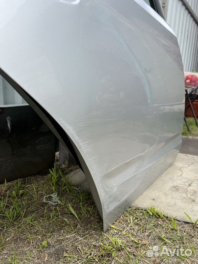 Дверь задняя правая toyota prius 20