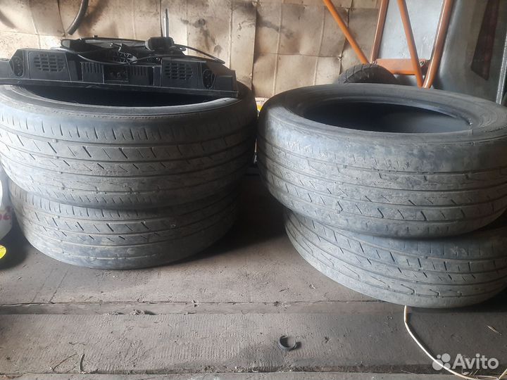 Toyo Tranpath mpF 215/60 R16 95H