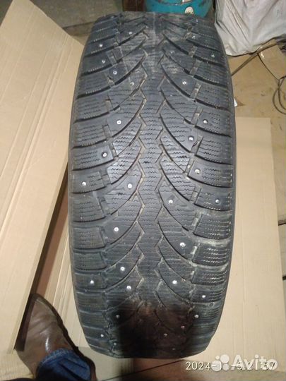 Pirelli Formula Ice 215/55 R17 98T