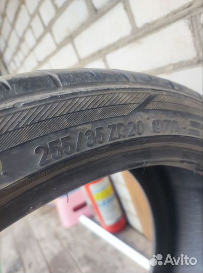 Toyo Proxes T1 Sport 255/35 R20