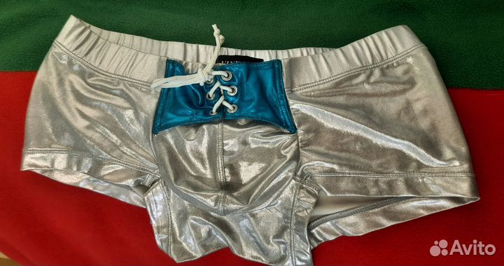 Плавки серебряного цвета, р 46