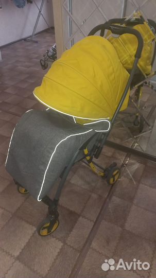 Прогулочная коляска