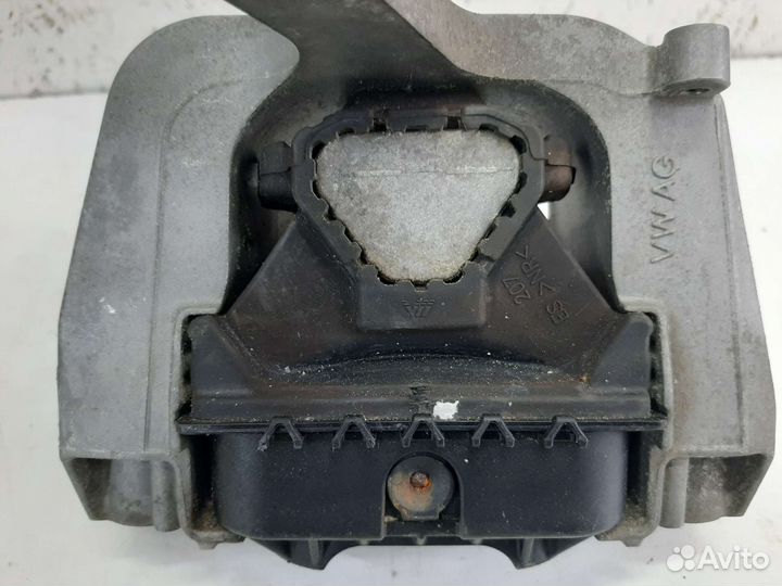 Опора двигателя правая Volkswagen Tiguan 2 2021 г
