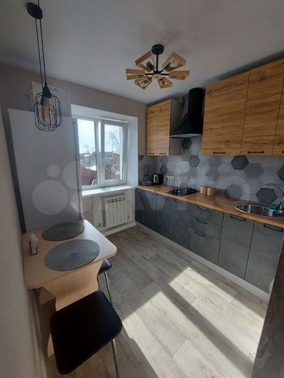 2-к. квартира, 42 м², 5/5 эт.