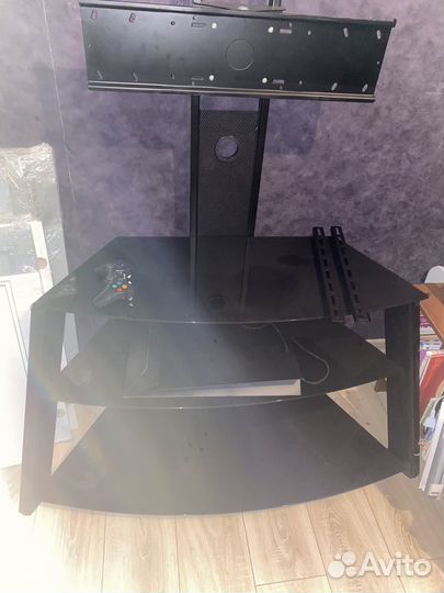 Стеклянная тумба под тв телевизор