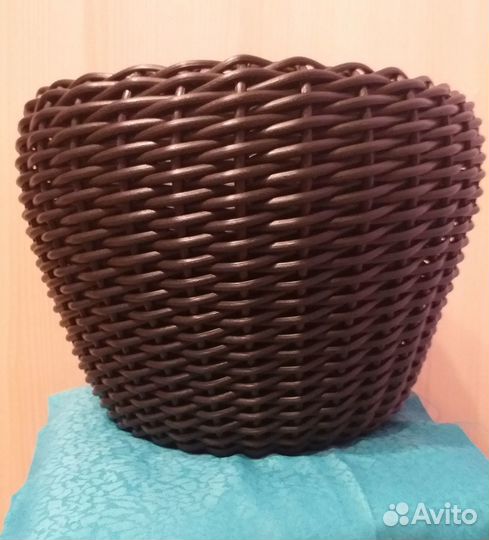 Кашпо из ротанга