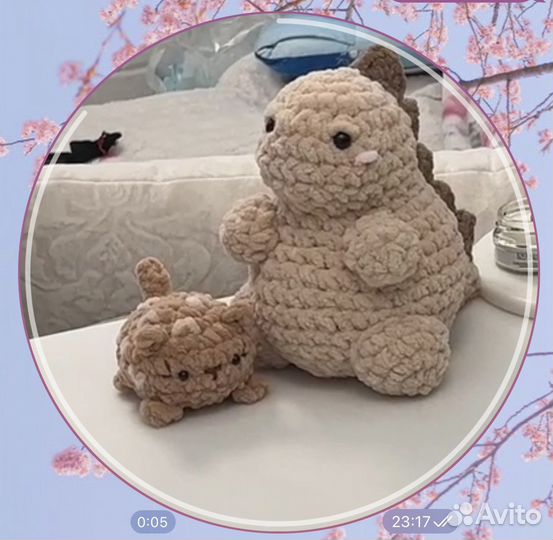 Игрушка динозавр вязанный