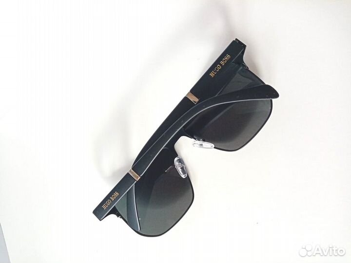 Солнцезащитные очки hugo boss чёрные polarized