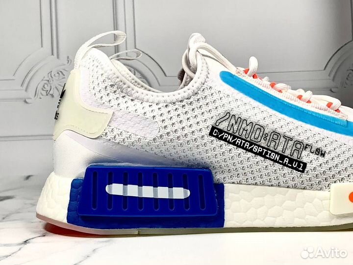 Кроссовки adidas nmd белые