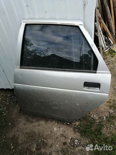 Дверь левая ваз 2110