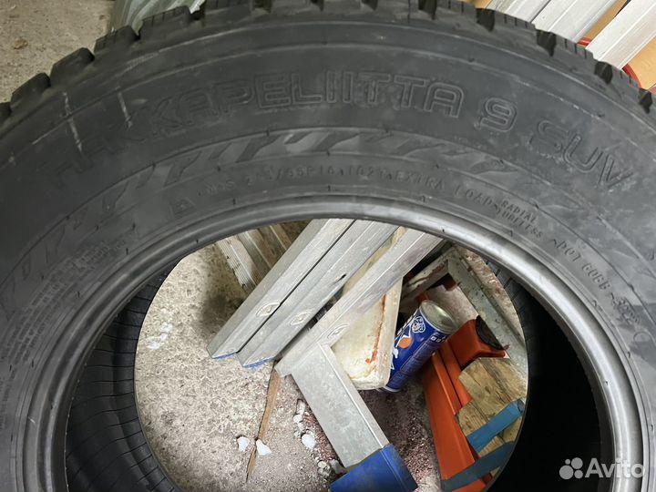 Nokian Tyres Hakkapeliitta 9 215/65 R16