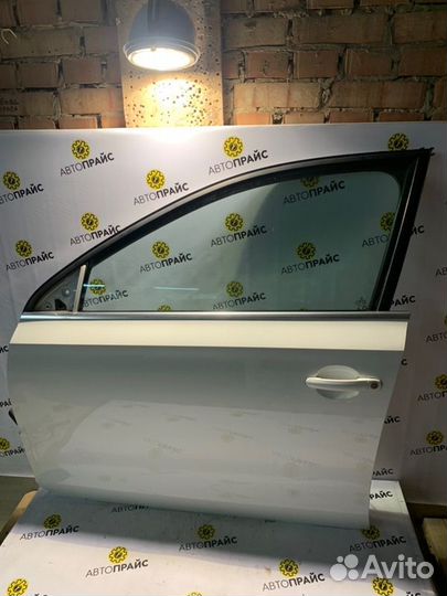 Дверь боковая передняя левая Volkswagen Jetta 6