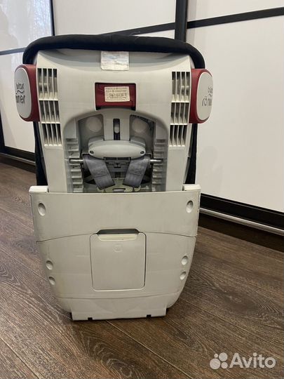 Автомобильное кресло britax romer