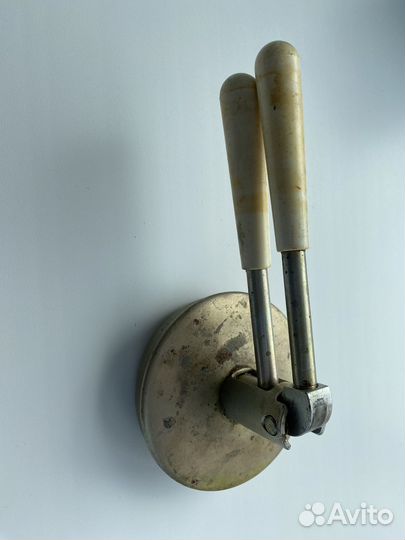 Закаточная машинка для банок