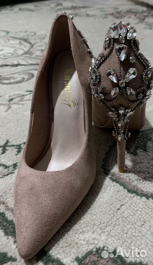 Платье и туфли