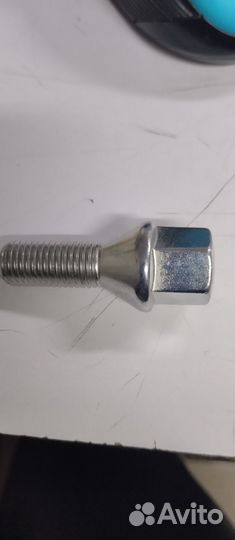 Колесные болты