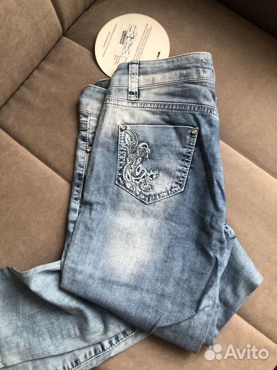 Джинсы женские