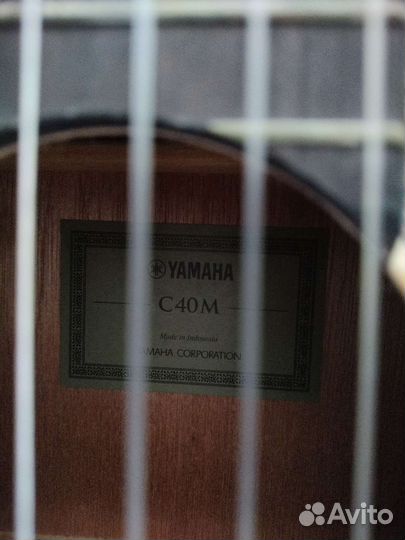 Классическая гитара yamaha c 40