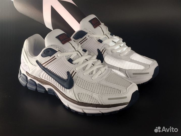 Кроссовки Nike Air zoom Vomero 5