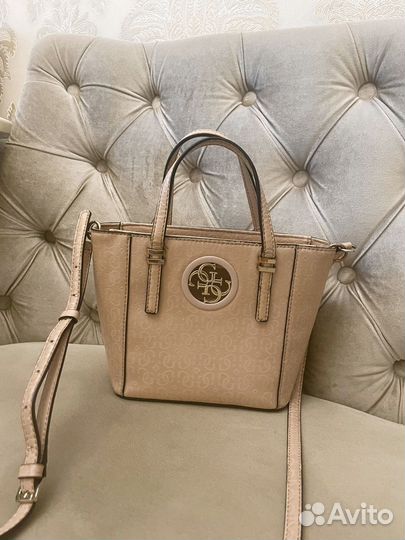 Сумка guess для Елизаветы