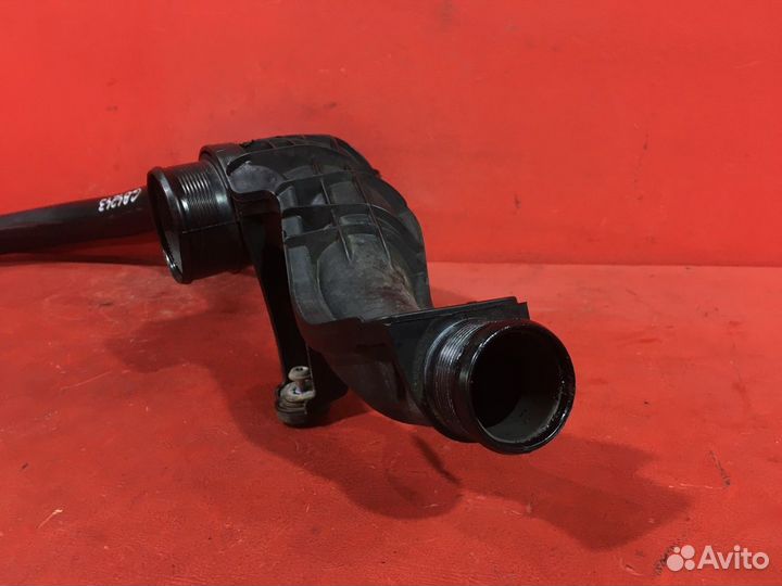 Патрубок интеркулера Volkswagen Touareg 2 (Nf) SUV