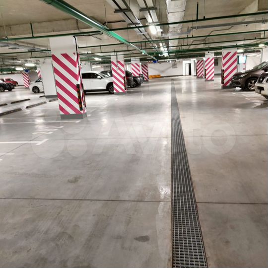 Машиноместо, 13 м²